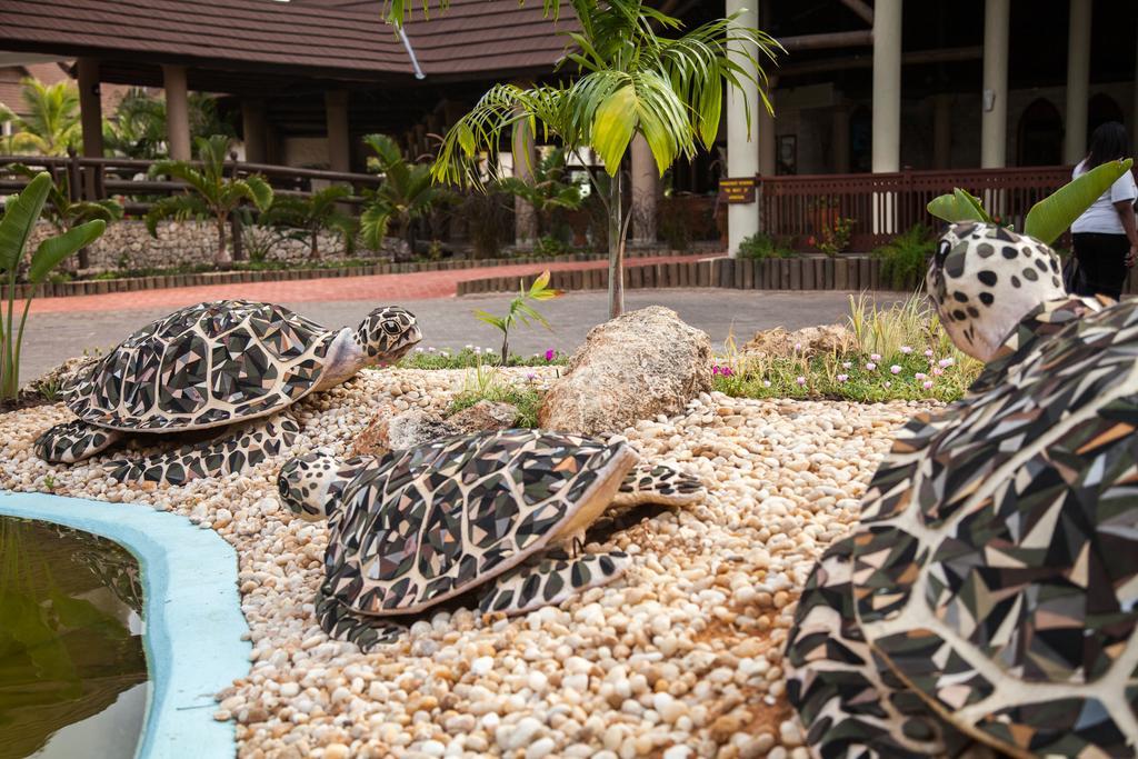Amani Tiwi Beach Resort Zewnętrze zdjęcie